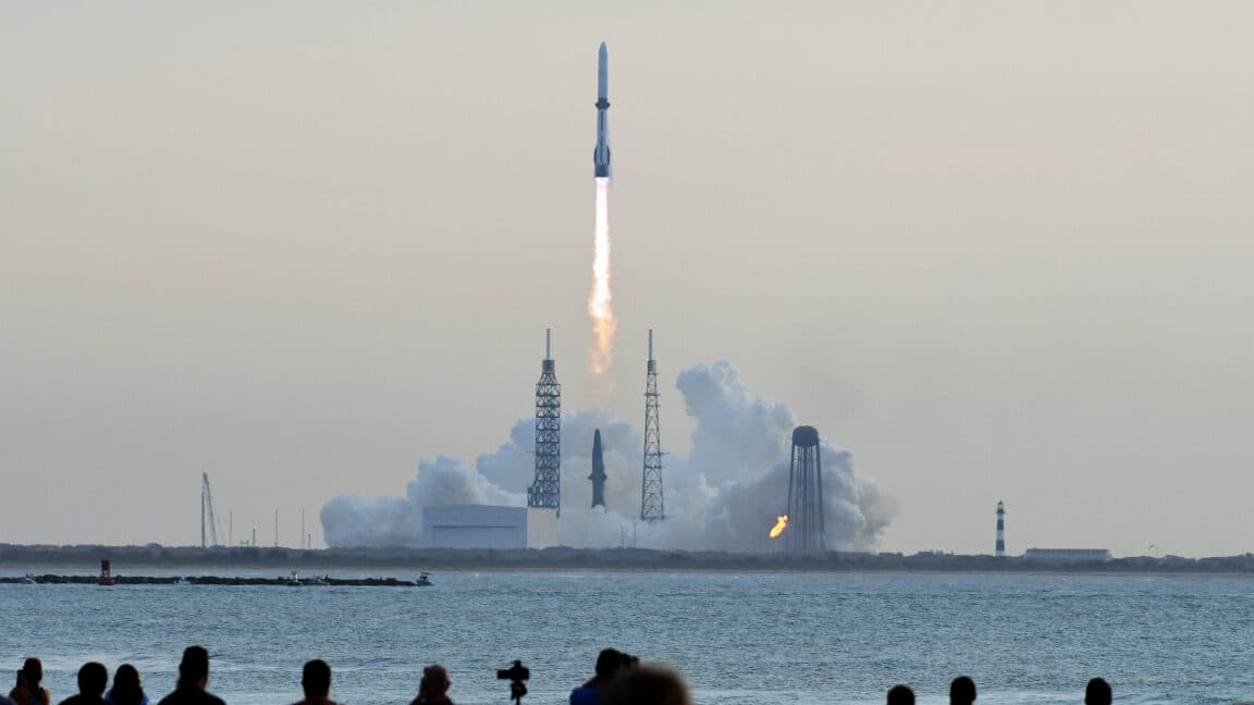 Blue Origin Butuh Dana Luar untuk Incar Target Peluncuran Gede