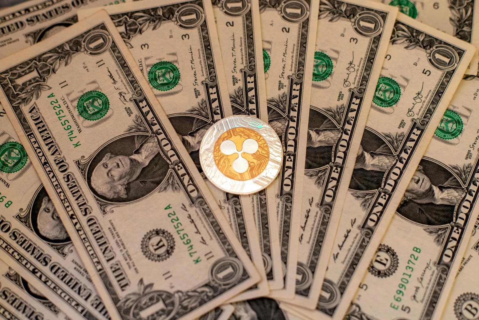 XRP Kalahin Bitcoin! CLARITY Act Maju, Tapi Bullrun Nyata Butuh Kongres