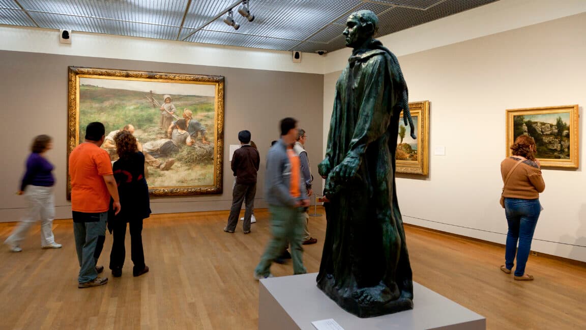 Museum Seni: Gimana Data Ubah Pengalaman Pengunjung?